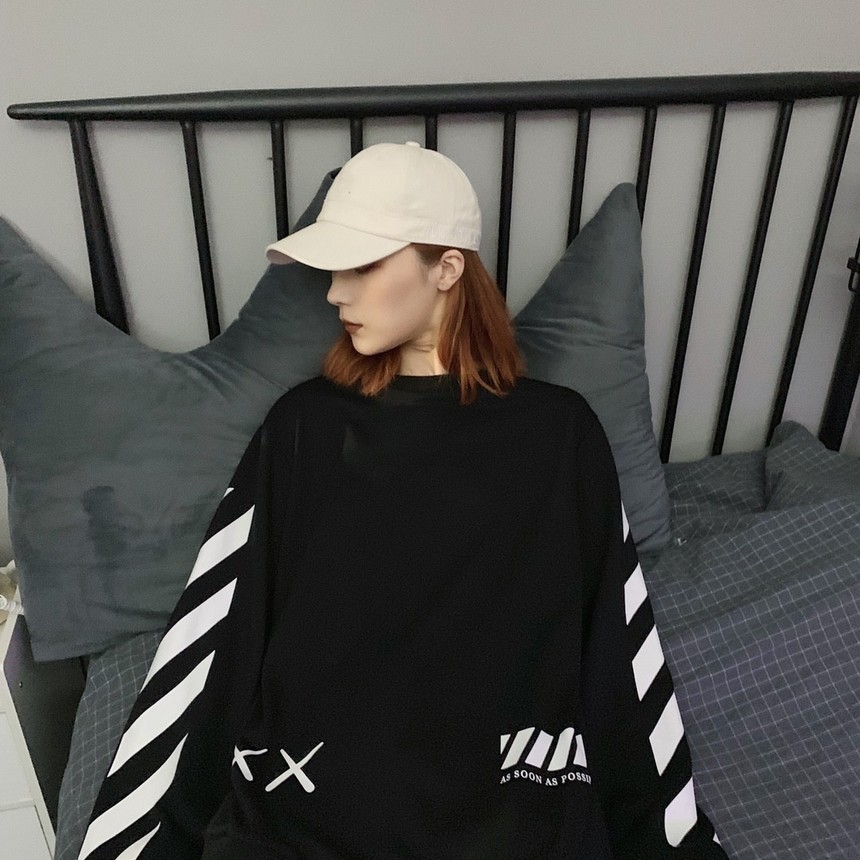 巴黎限定 OFF-WHITE x Kaws芝麻街联名情侣款圆领卫衣