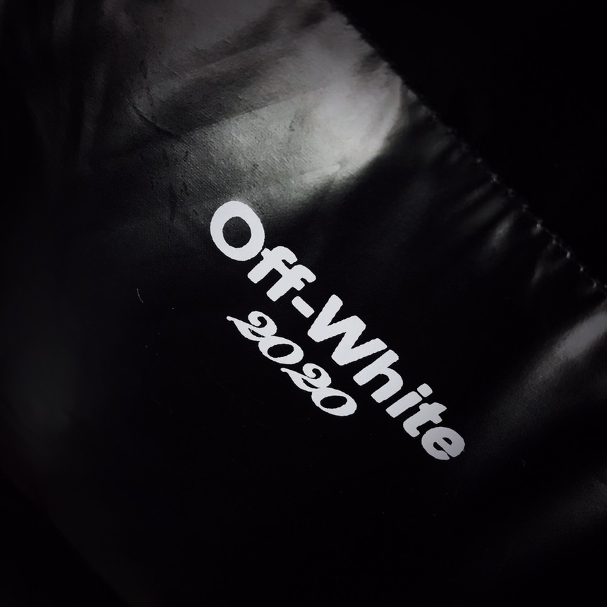 OFF-WHITE c/o VIRGIL ABLOH 19FW 新款 纯色哑光黑YISHUN高效保暖棉羊羔领棉服